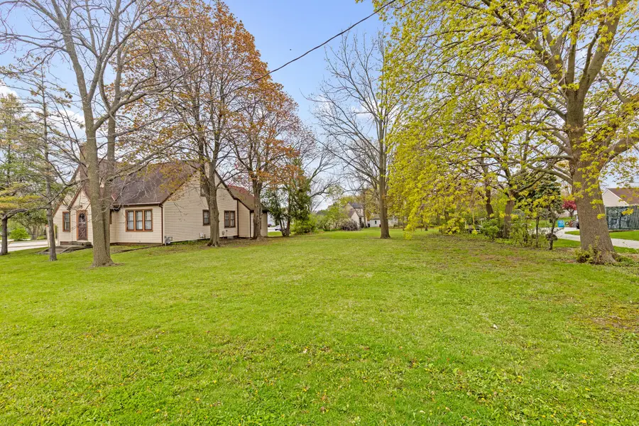 4703 Durand Ave, Mount Pleasant, WI 53406 - #2