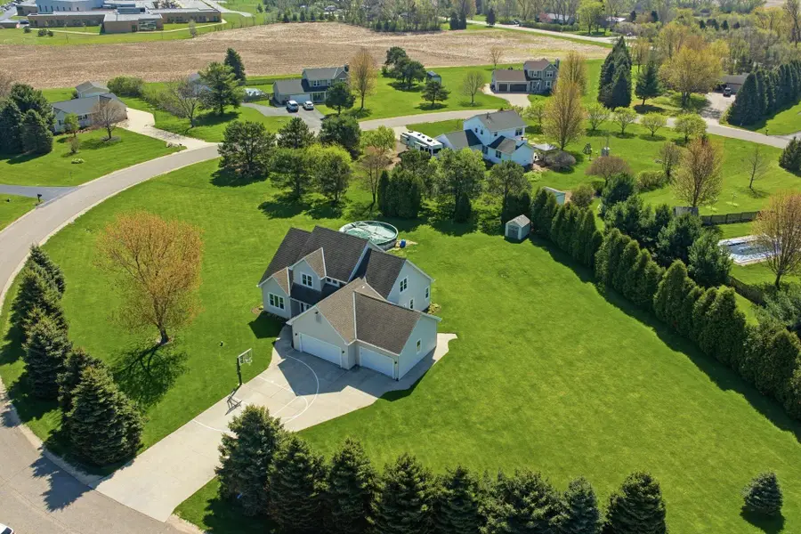 N8034 Nicky Ct, Troy, WI 53120 - #3