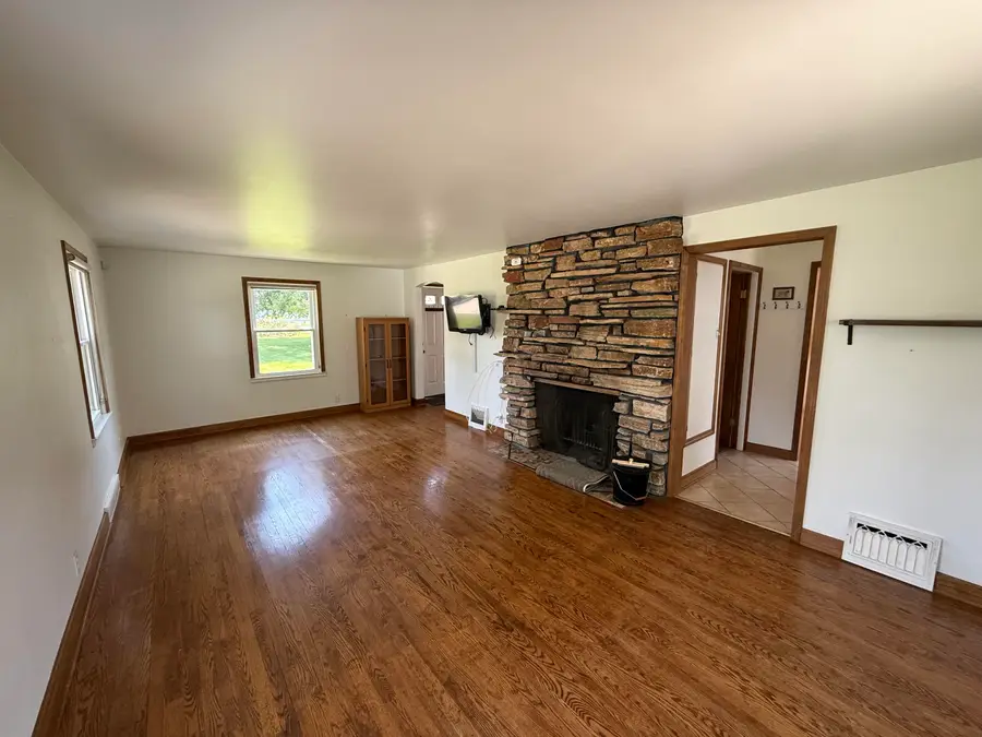 2912 Memorial Dr, Two Rivers, WI 54241 - #3