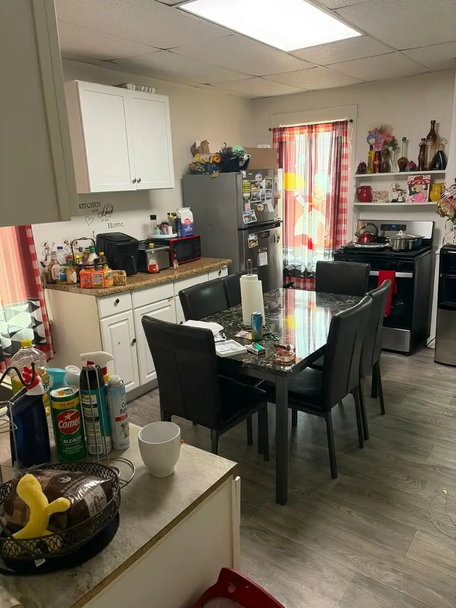 1941 N 21st St, Milwaukee, WI 53205 - #2