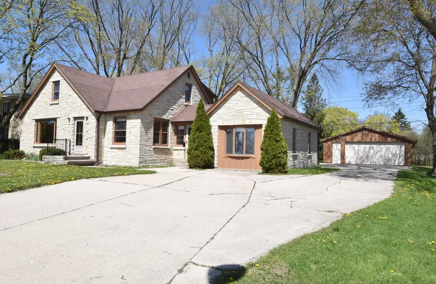 12814 W Hampton Ave, Butler, WI 53007 - #2