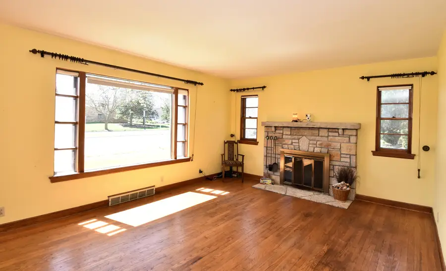 12814 W Hampton Ave, Butler, WI 53007 - #3