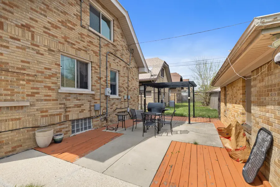 4230 N 25th St, Milwaukee, WI 53209 - #3