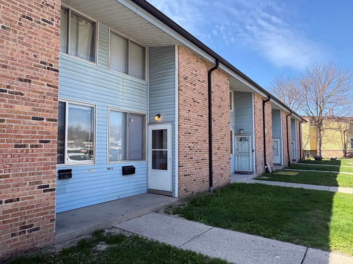 9261 W Allyn St, Milwaukee, WI 53224 - #1