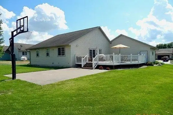 1933 Crooked Ave, Holmen, WI 54636 - #2