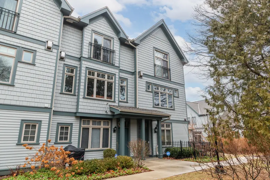 2224 E Edgewood Ave, Shorewood, WI 53211 - #2