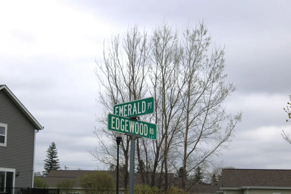 509 Emerald Pt, Kewaskum, WI 53040 - #1