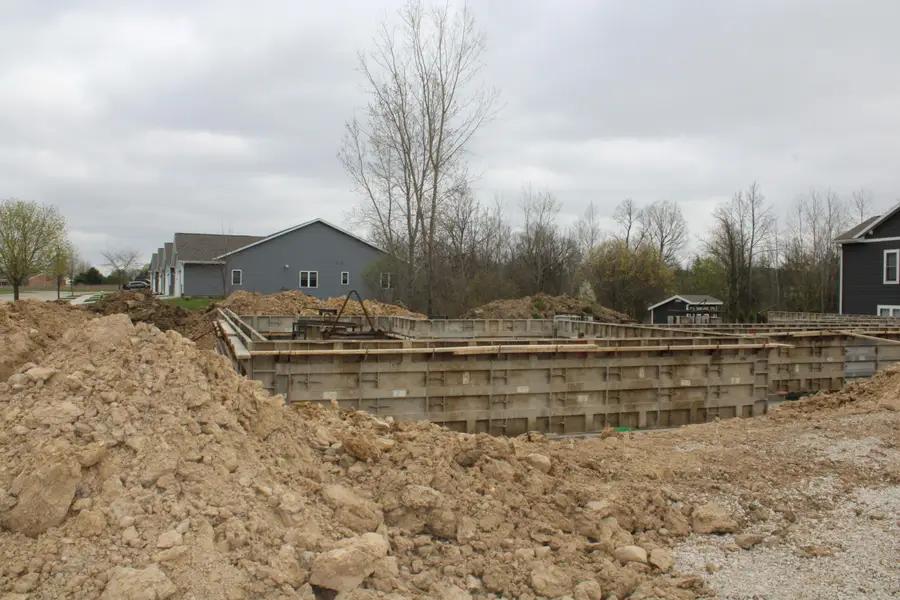 509 Emerald Pt, Kewaskum, WI 53040 - #2