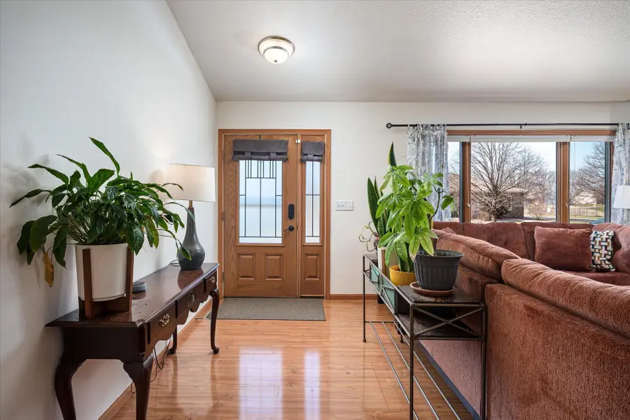 705 Pine Cone Pl, Holmen, WI 54636 - #2