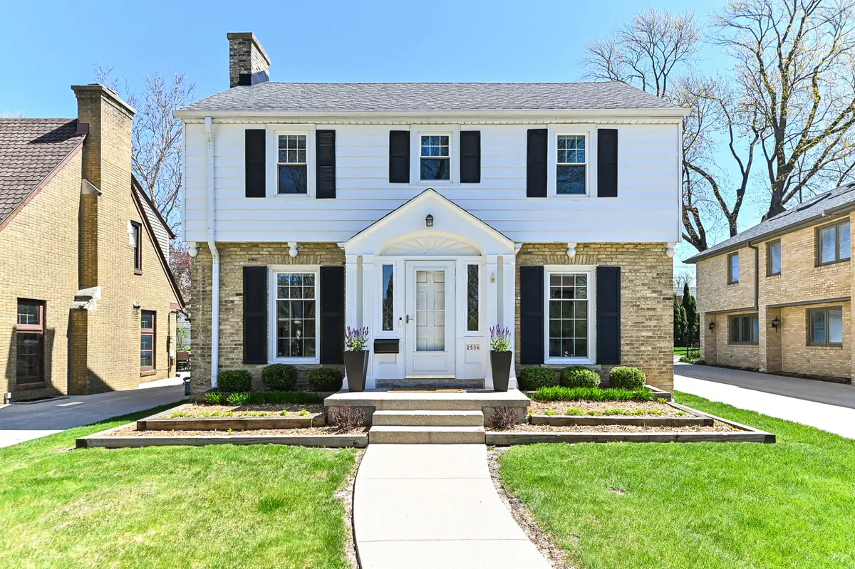 2536 N 88th St, Wauwatosa, WI 53226 - #1