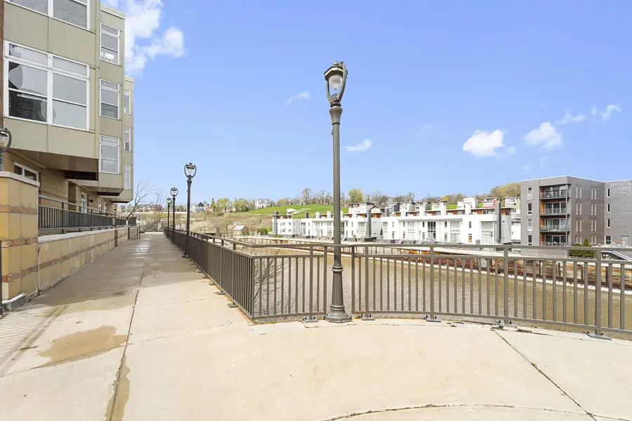 1905 N Water St, Milwaukee, WI 53202 - #3