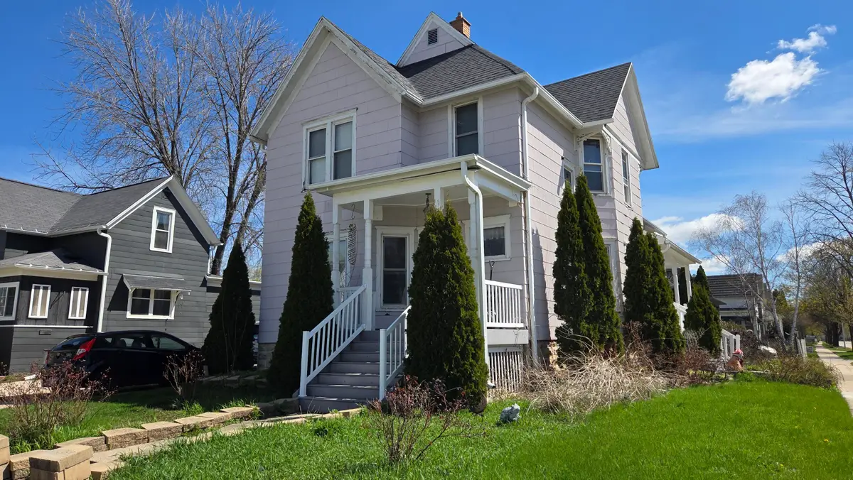 319 Amory St, Fond Du Lac, WI 54935 - #1