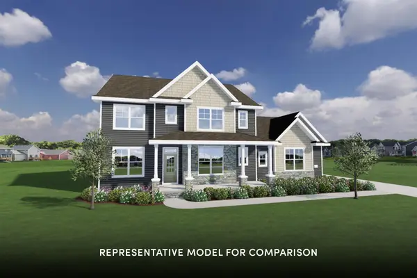 8175 W Bluebird Ct, Mequon, WI 53097