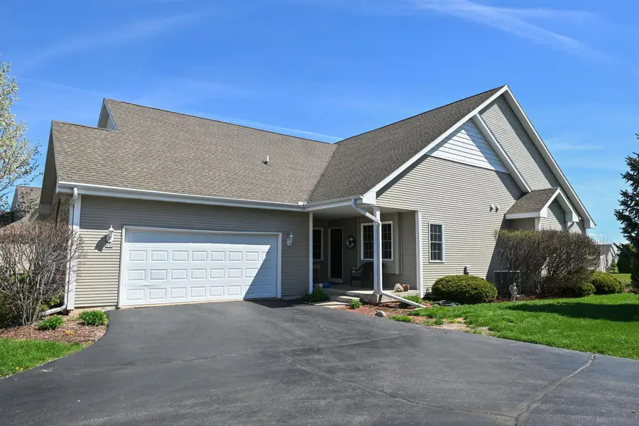 635 Darcy Ln, Whitewater, WI 53190 - #2