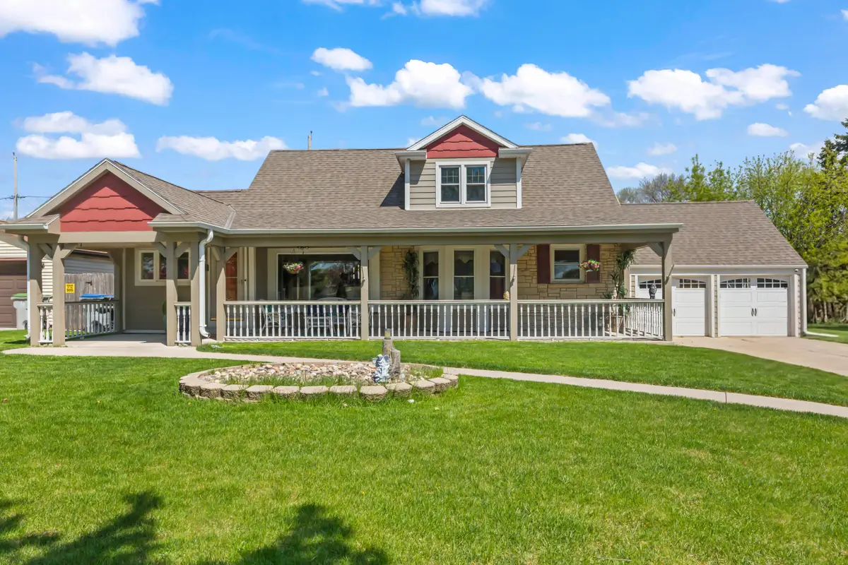 1524 W Grange Ave, Milwaukee, WI 53221 - #1
