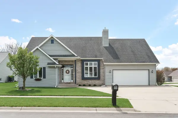 933 South St, Watertown, WI 53094