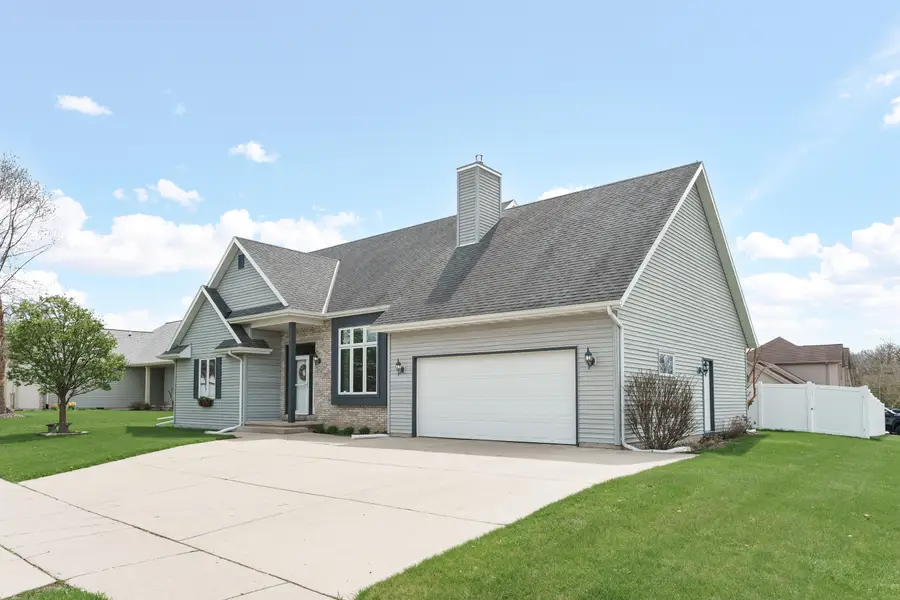 933 South St, Watertown, WI 53094 - #3