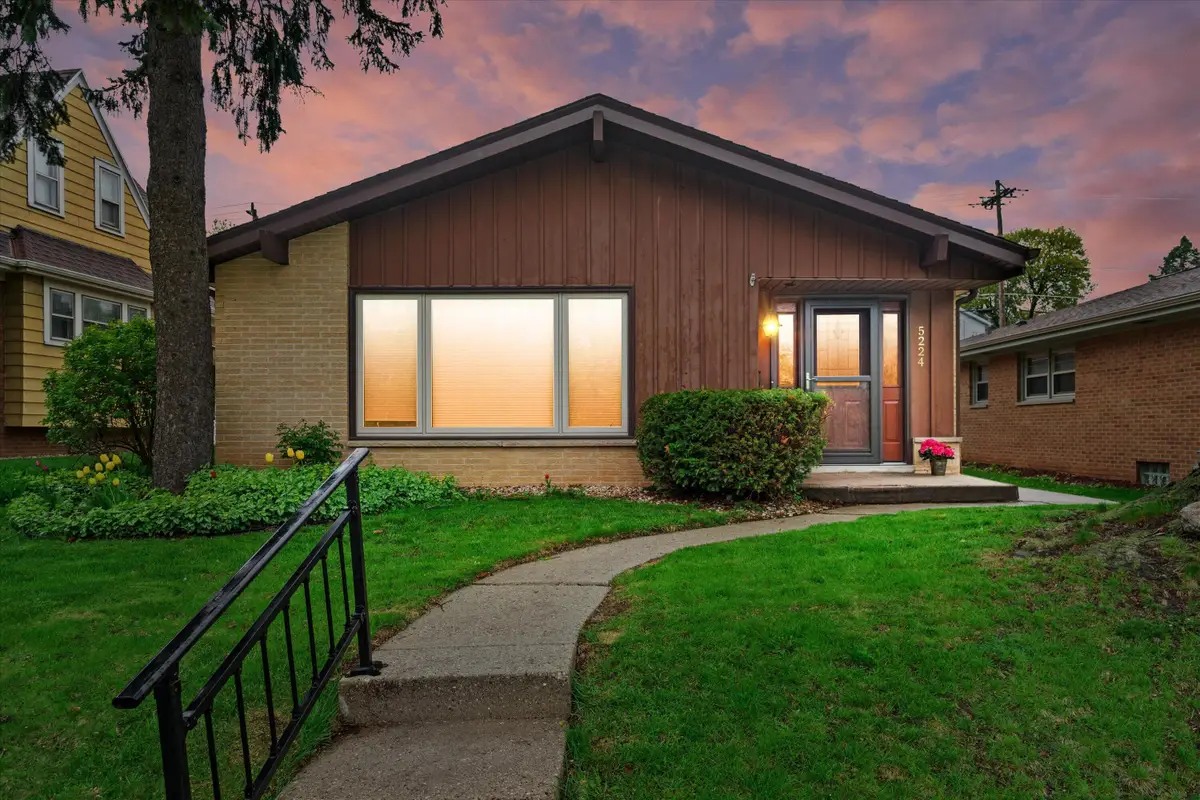 5224 W Rita Dr, West Allis, WI 53219 - #1