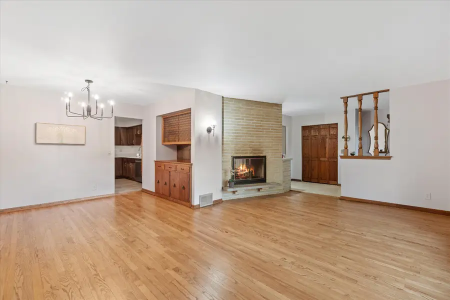 5224 W Rita Dr, West Allis, WI 53219 - #3