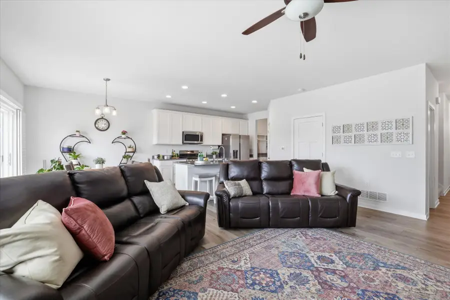 N67W25333 Breckenridge Ct, Sussex, WI 53089 - #3