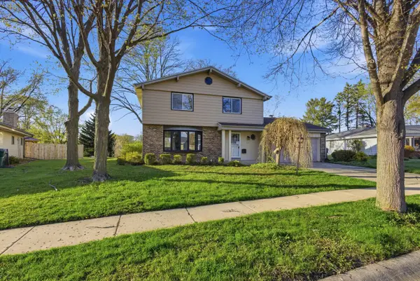 5782 Rustic Ln, Greendale, WI 53129