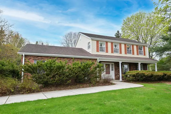 N79W22315 Bramble Dr, Lisbon, WI 53089