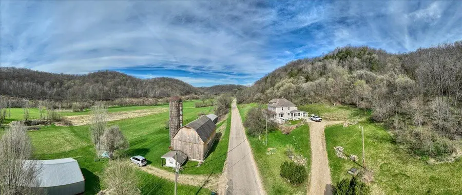 51888 Johnstown Rd, Utica, WI 54655 - #3