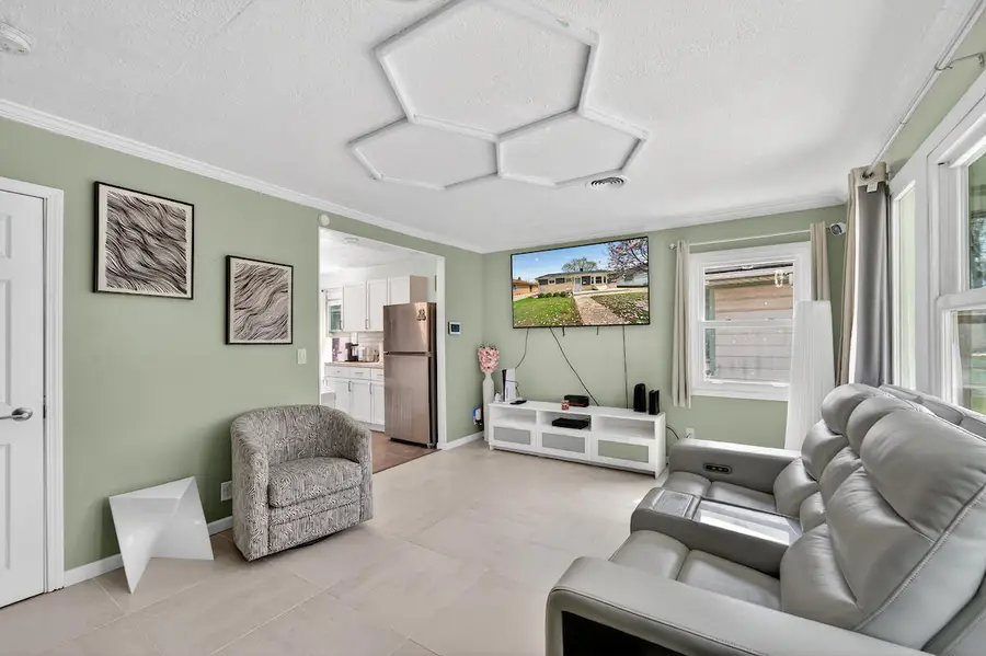 3240 S 72nd St, Milwaukee, WI 53219 - #3