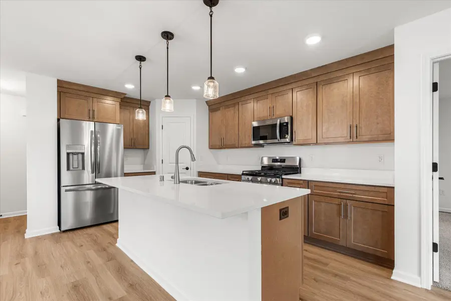 540 Hunter Oaks Blvd, Watertown, WI 53094 - #3