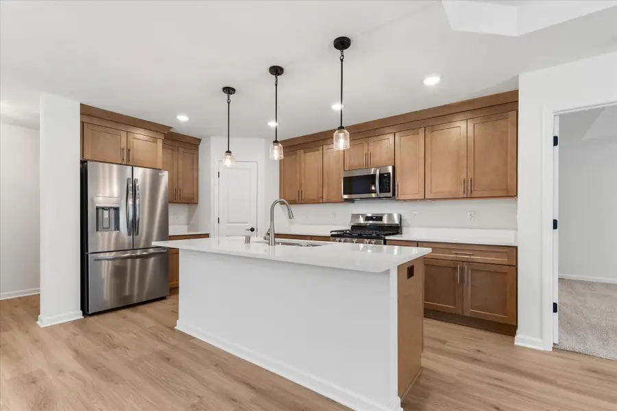 508 Hunter Oaks Blvd, Watertown, WI 53094 - #2