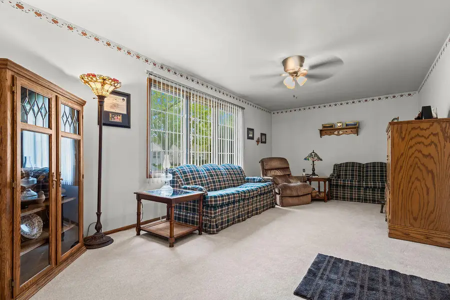 2172 S 109th St, West Allis, WI 53227 - #2