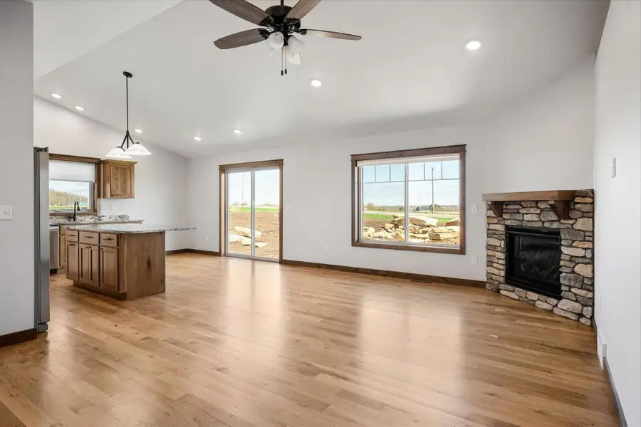 S4674 Erickson Ln, Jefferson, WI 54665 - #2