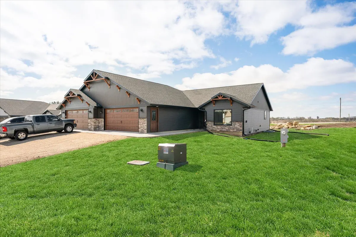 S4676 Erickson Ln, Jefferson, WI 54665 - #1