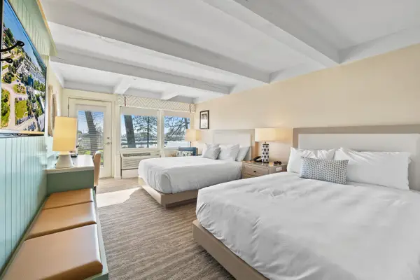 269 Fontana Blvd, Fontana, WI 53125