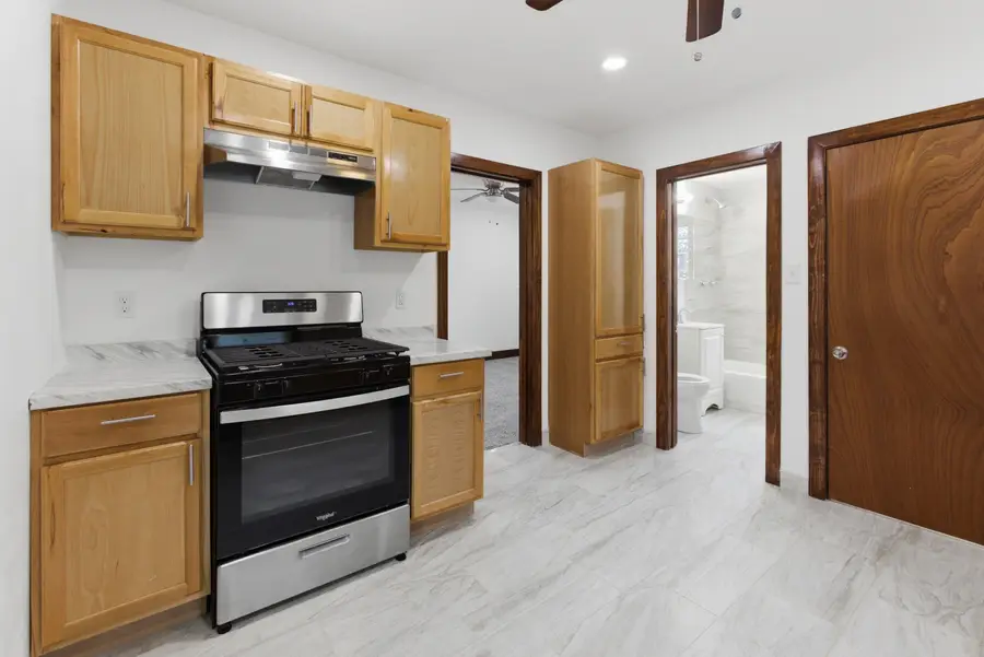 3206 E Grange Ave, Cudahy, WI 53110 - #3