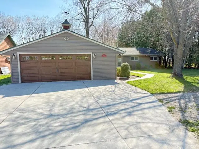 6770 Lee Harbor Ln, Black Wolf, WI 54902 - #1