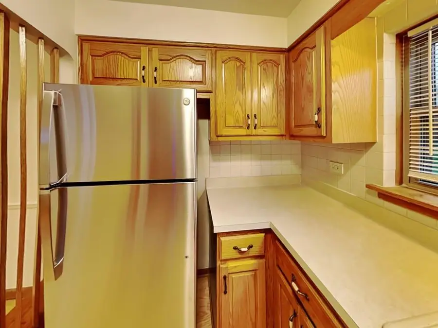 10933 S Tripp Ave, Oak Lawn, IL 60453 - #2