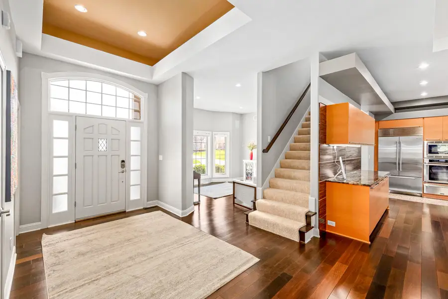 19385 Hayden Ct, Brookfield, WI 53045 - #2