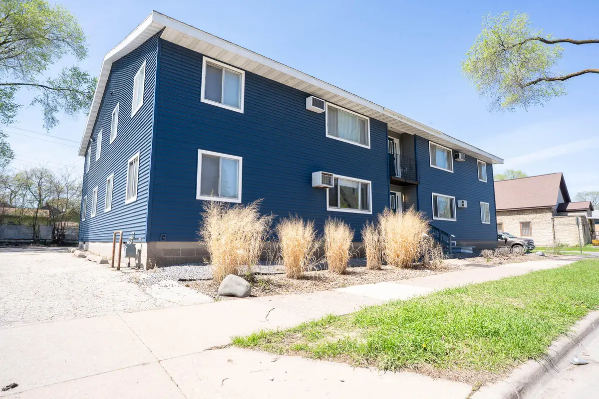 802 7th St S, La Crosse, WI 54601 - #1