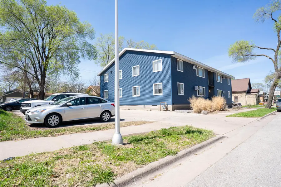 802 7th St S, La Crosse, WI 54601 - #3