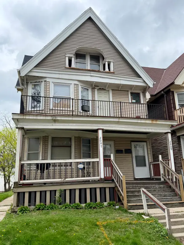 2007 N 40th St, Milwaukee, WI 53208