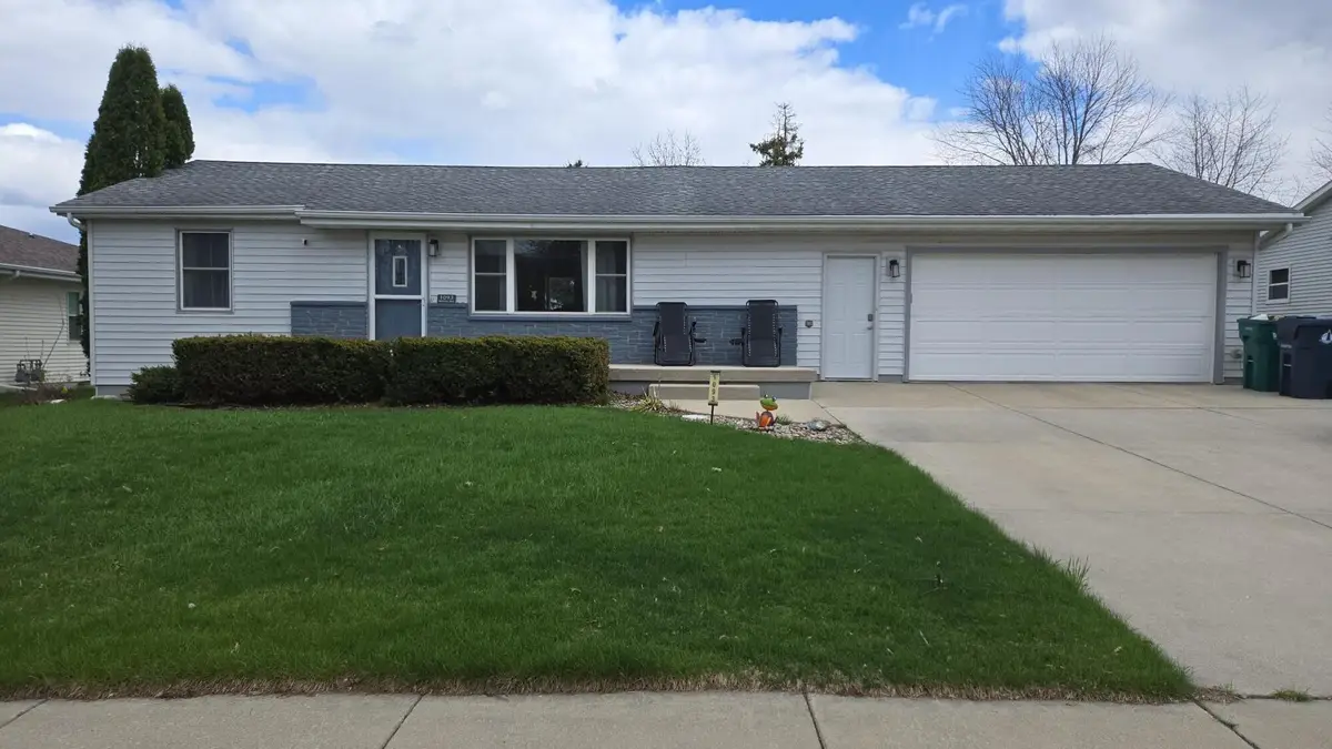 1093 Mihill Ave, Fond Du Lac, WI 54935 - #1