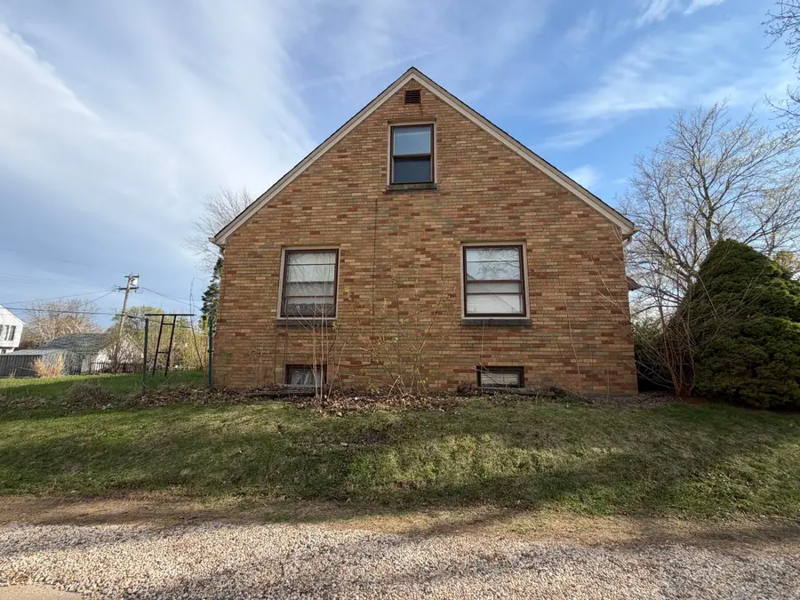 3528 S 82nd St, Milwaukee, WI 53220 - #3