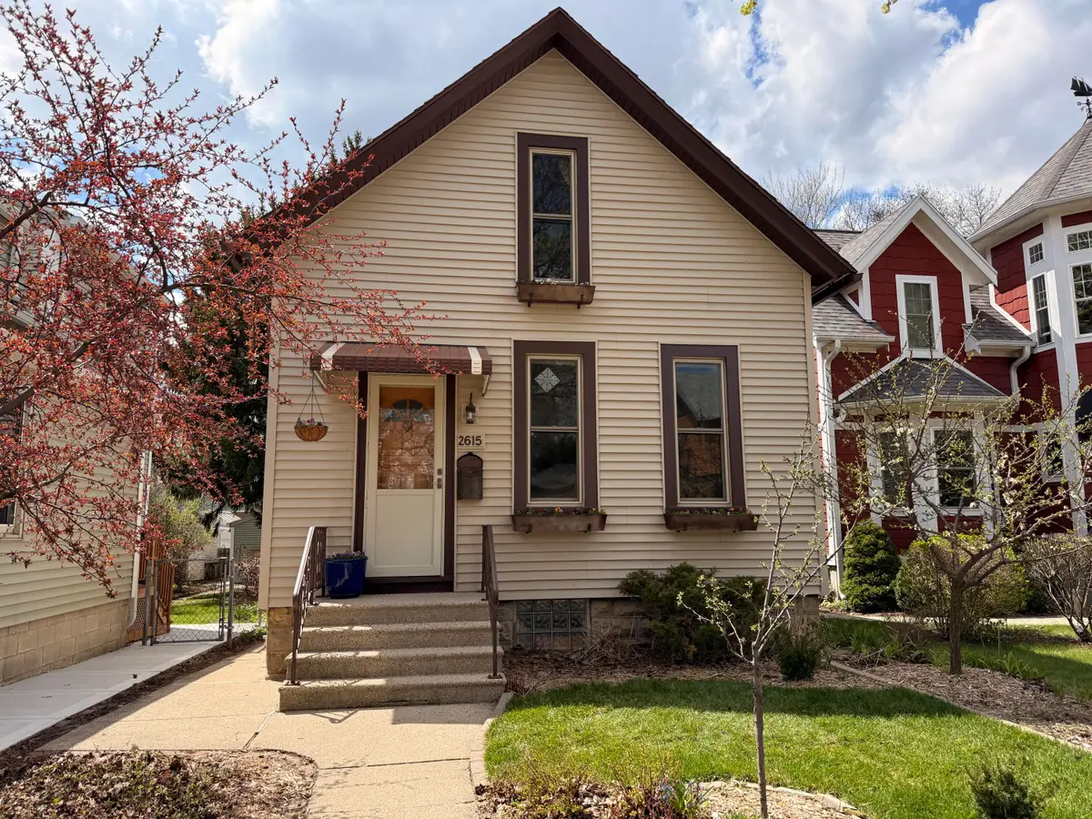 2615 S Delaware Ave, Milwaukee, WI 53207 - #1