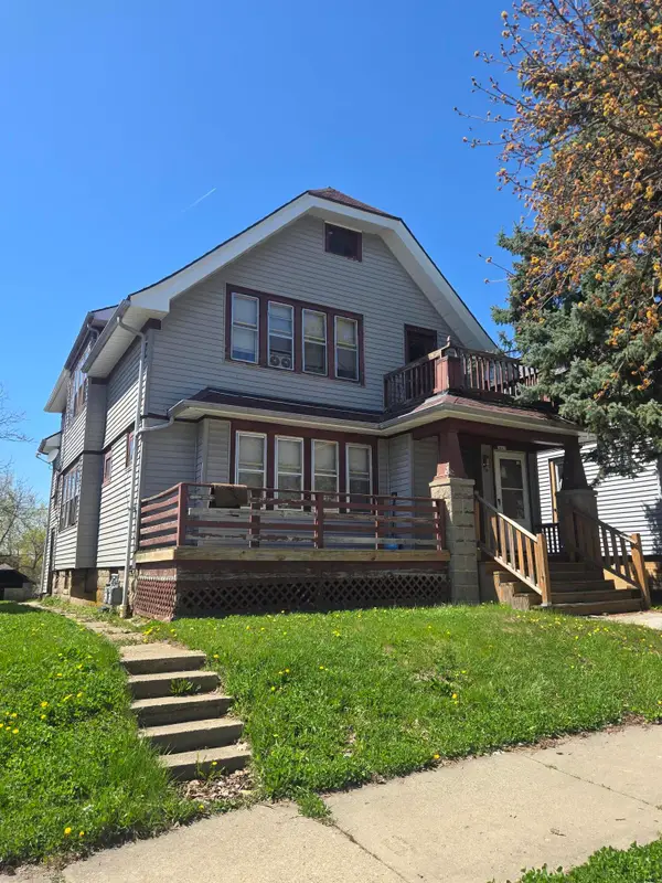 3615 N 13th St, Milwaukee, WI 53206