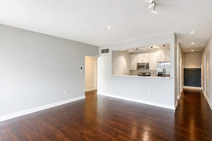 1905 N Water St, Milwaukee, WI 53202 - #3