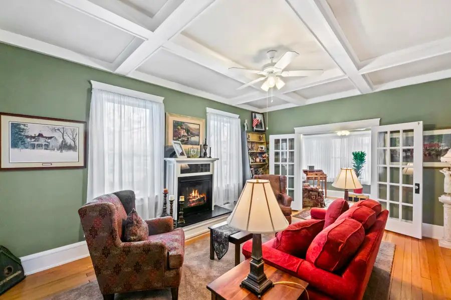 N88W16025 Park Blvd, Menomonee Falls, WI 53051 - #3