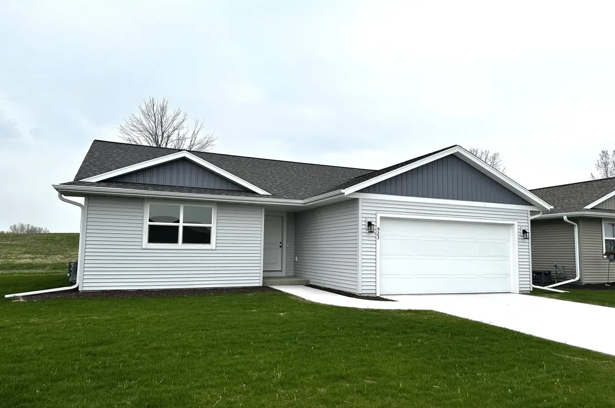 923 Sully Way, Sheboygan Falls, WI 53085 - #1