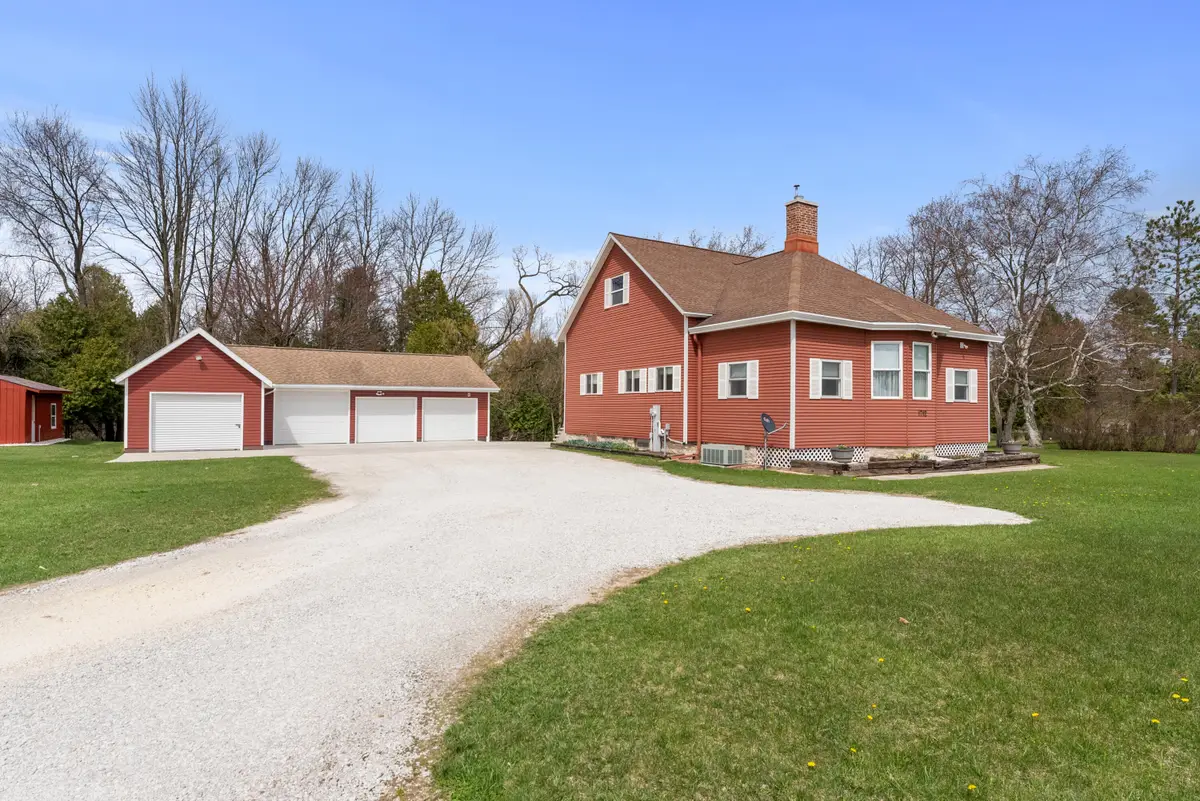 1712 Crystal Springs Rd, Two Rivers, WI 54241 - #1