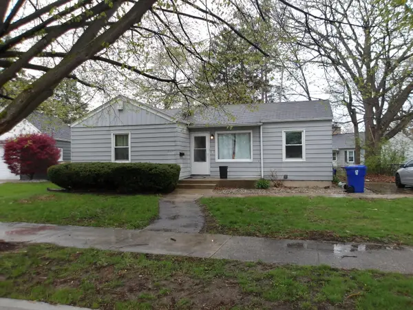 6227 44th Ave, Kenosha, WI 53142